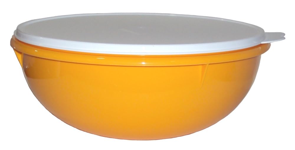 Tupperware Fix N Mix Bowl harvest yellow with butterfly tab seal, ideal for large batches.
