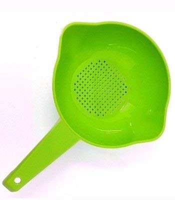 Tupperware colander shows dual pour spouts for left or right-handed use.