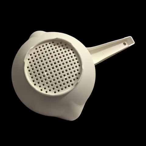 Tupperware Strainer with dual pour spouts for right or left-handed use.