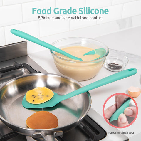 U-Taste silicone soup ladle offering smooth portioning.