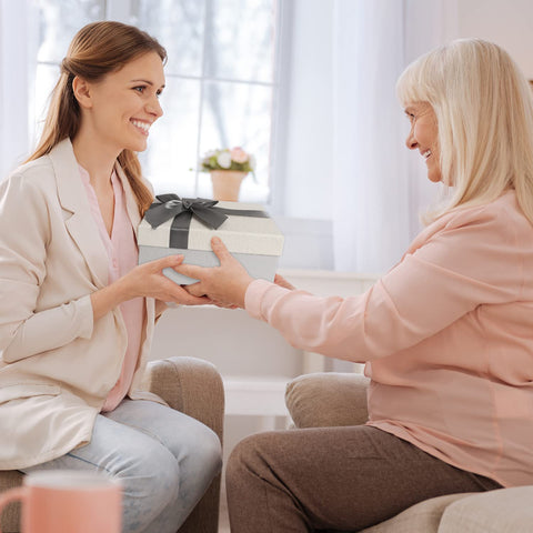 UAREHIBY multifunctional bag 9x7 inch offers portable storage.