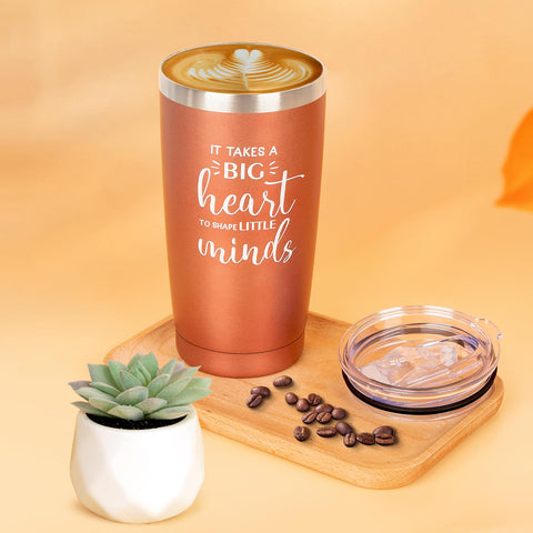 UAREHIBY mini faux greenery brightens desks.