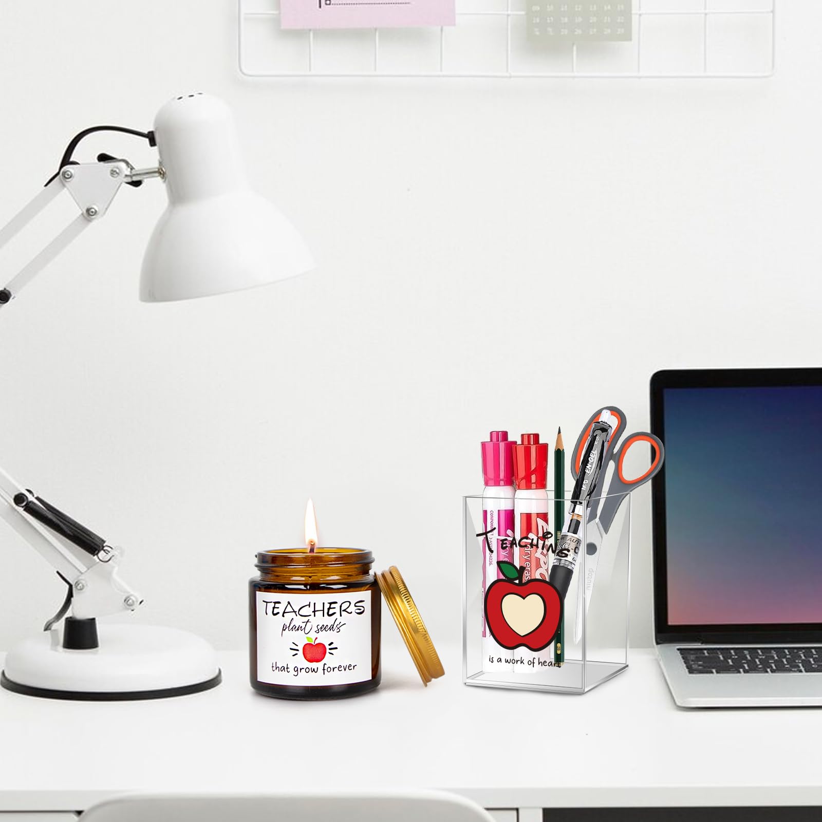 UAREHIBY large-capacity canvas bag carries books and supplies.