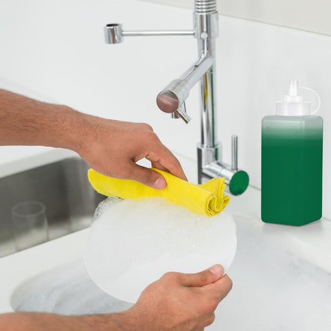 Uceoo attached funnels simplify filling without spills.