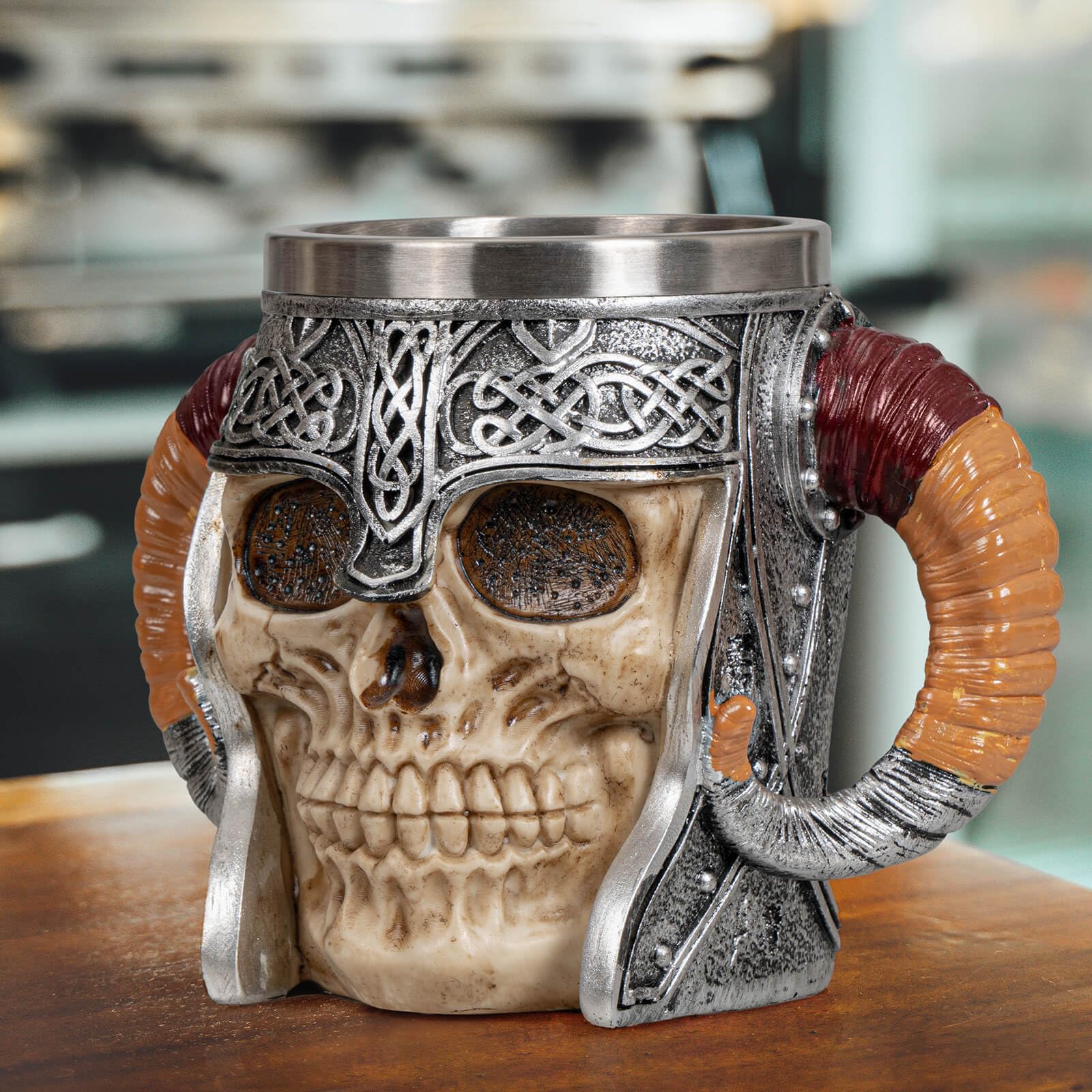 UCOMINS Viking Skull Mug 3D model detailing for display or sipping.