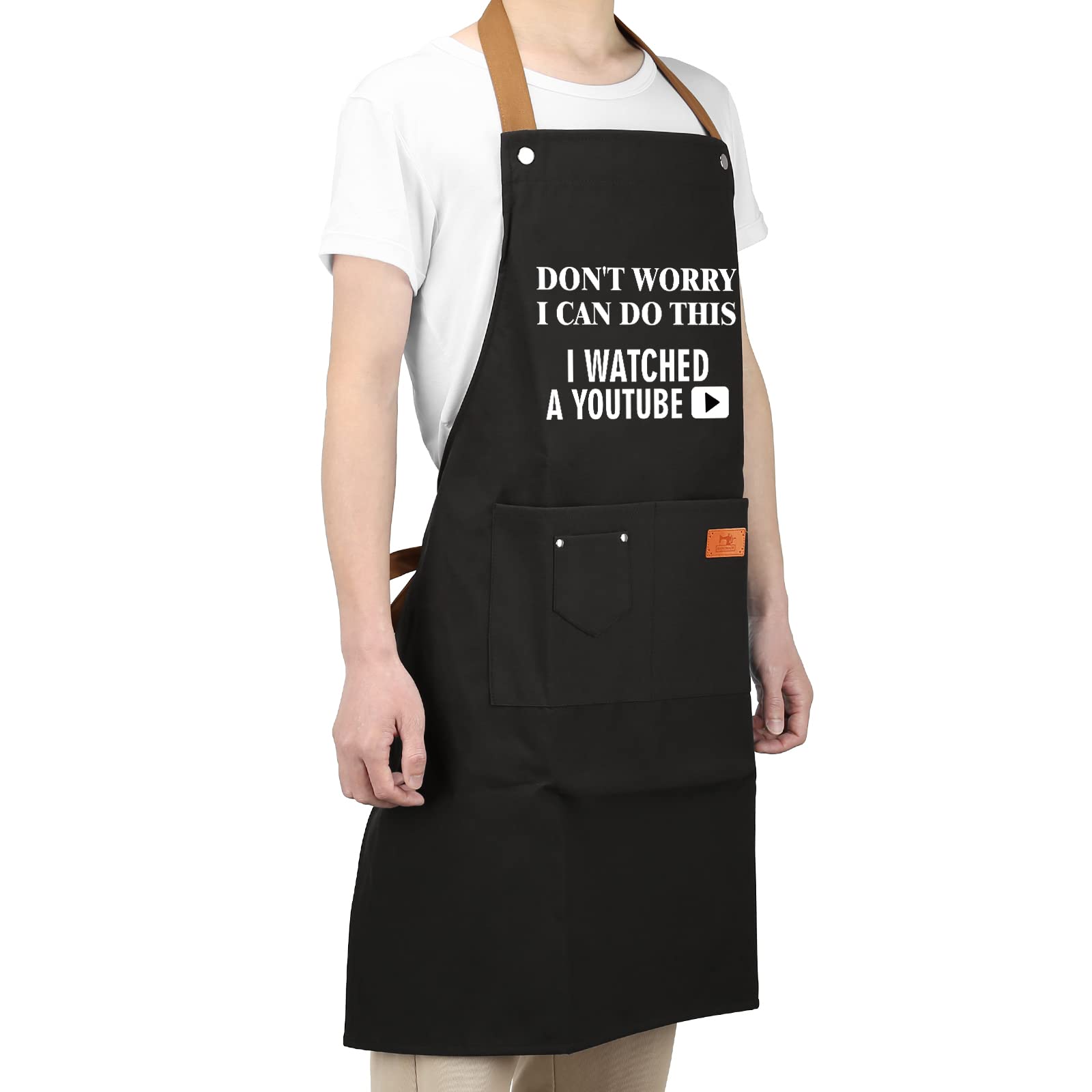 UENOW premium waterproof and oilproof fabric protects clothing during cooking