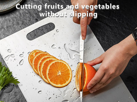 UFJEG Double-sided design enables separate prep zones for different ingredients.