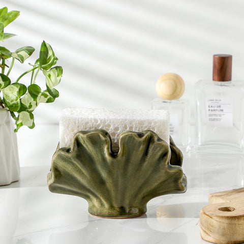 Uiddo kitchen sink organization adds farmhouse charm while protecting surfaces.