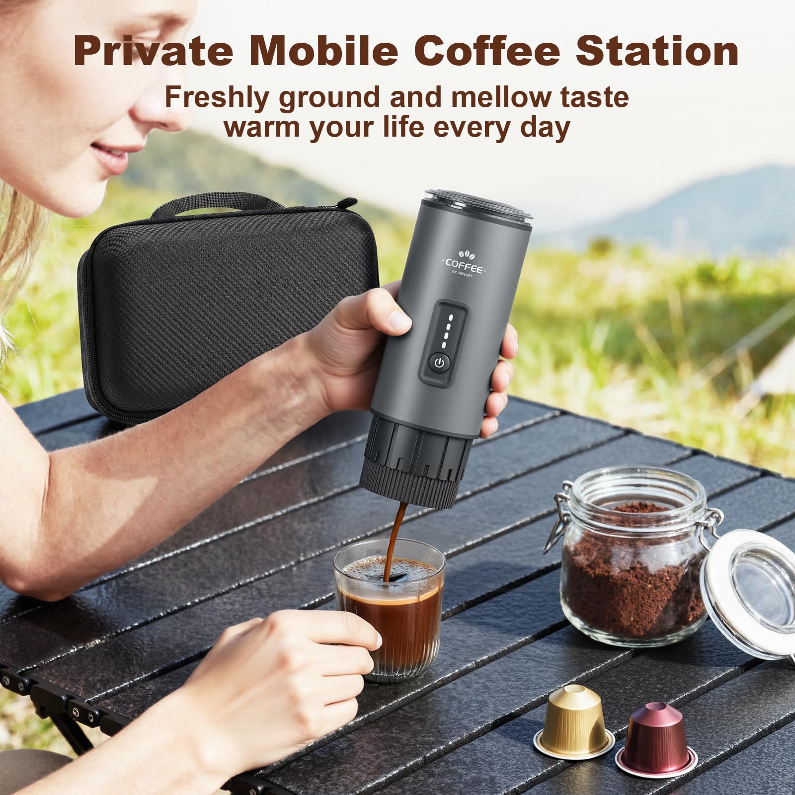 Uiifuidy padded carry case and stand for easy transport.