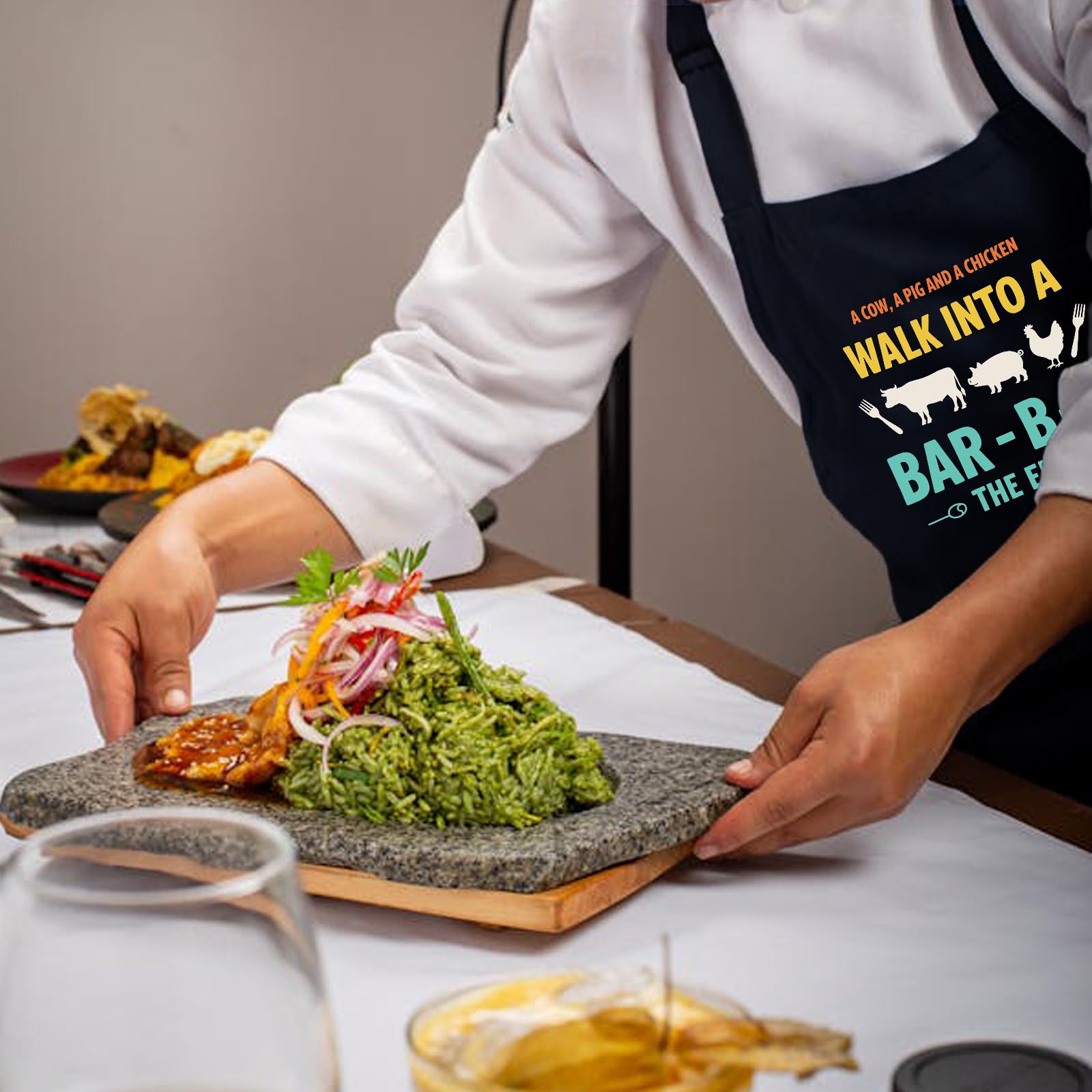 Uiycolk durable polyester BBQ apron supports long grilling sessions.