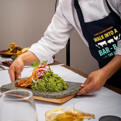 Uiycolk durable polyester BBQ apron supports long grilling sessions.