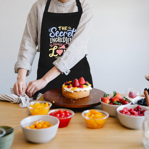 Uiycolk apron adjustable neck strap for a personalized fit.