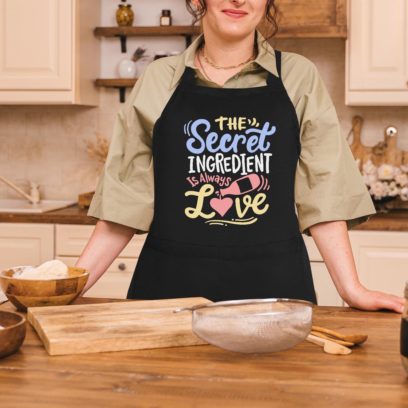 Uiycolk soft polyester apron for comfortable wear during long cooking sessions.