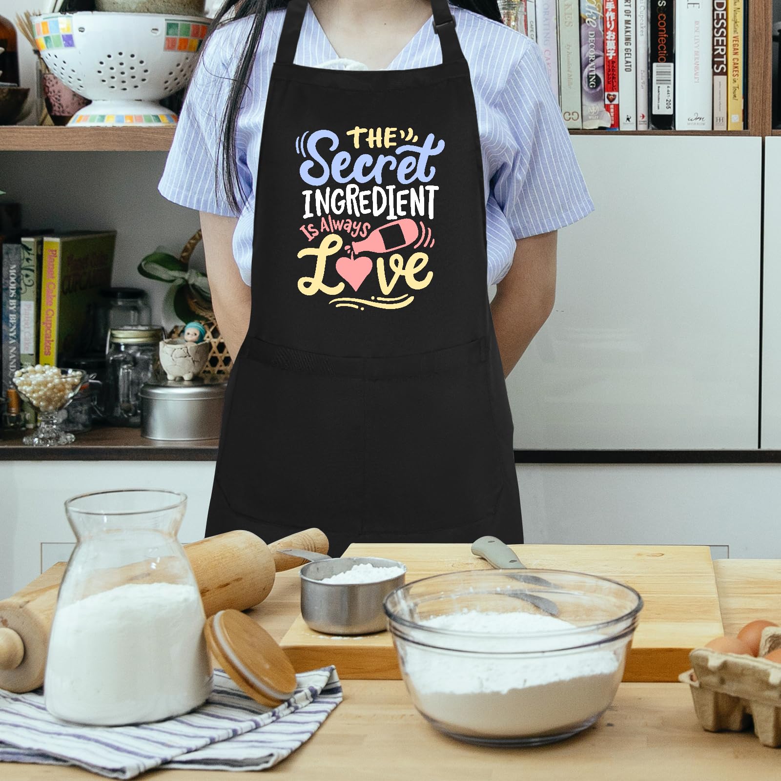 Uiycolk machine washable apron simplifies cleanup after cooking.