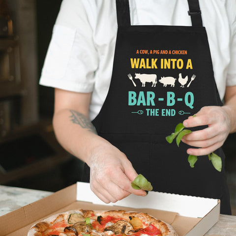 Uiycolk water-resistant apron protects clothes during cooking and grilling.