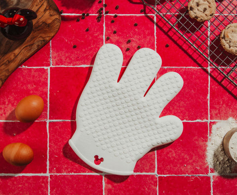 Ukonic Mickey Mouse oven mitt care tips, hand-wash recommended for longevity