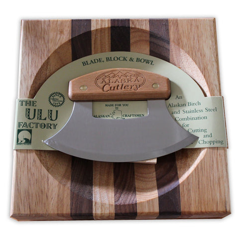 The ULU Factory Alaska chopping board mezzaluna ready for quick herb and veg prep.