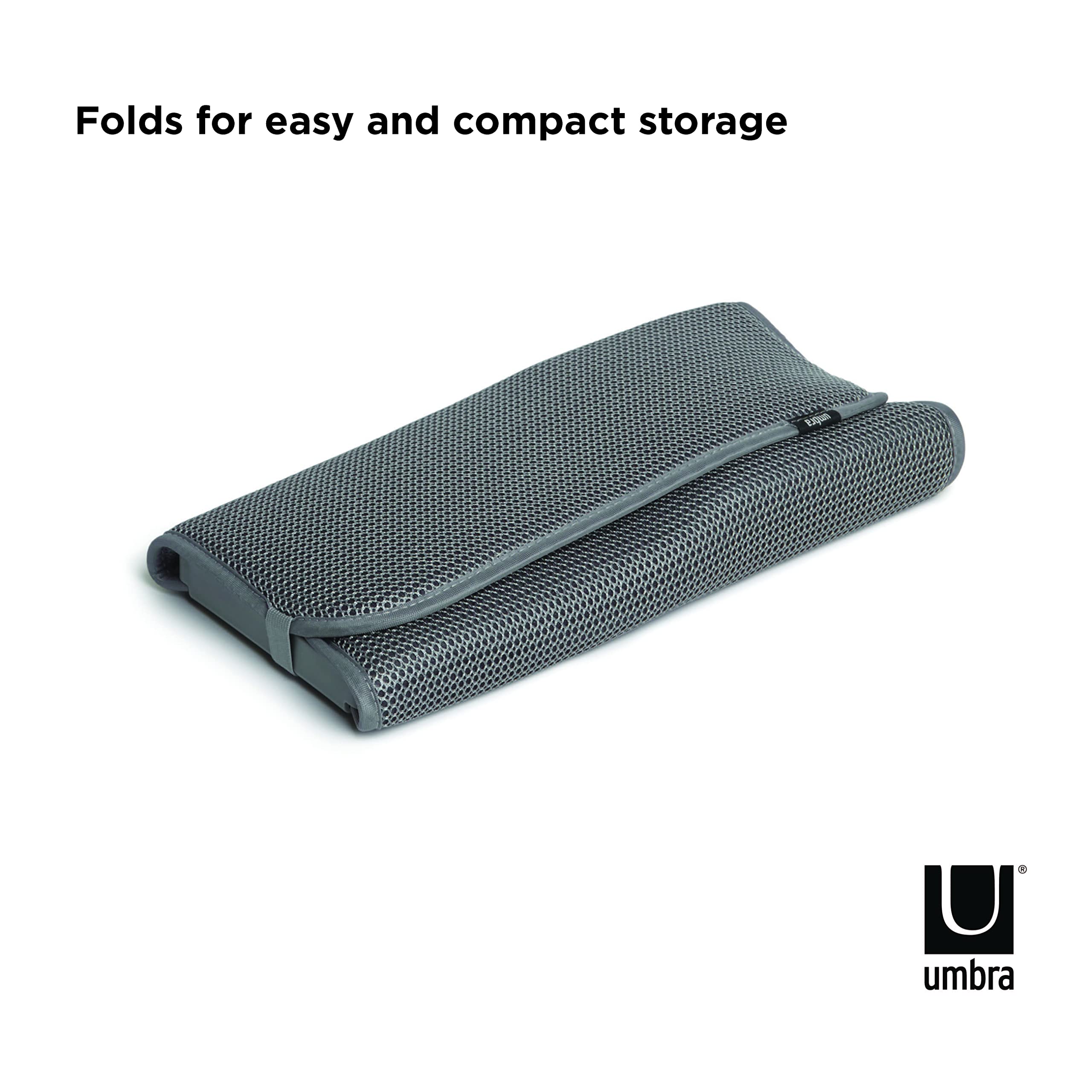 Umbra Udry Mini counter-drying setup keeps dishes organized during busy moments.