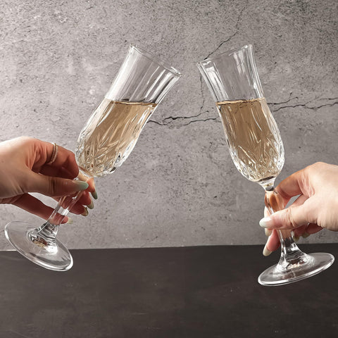Elegant table setting with UMEIED champagne flutes for refined dining