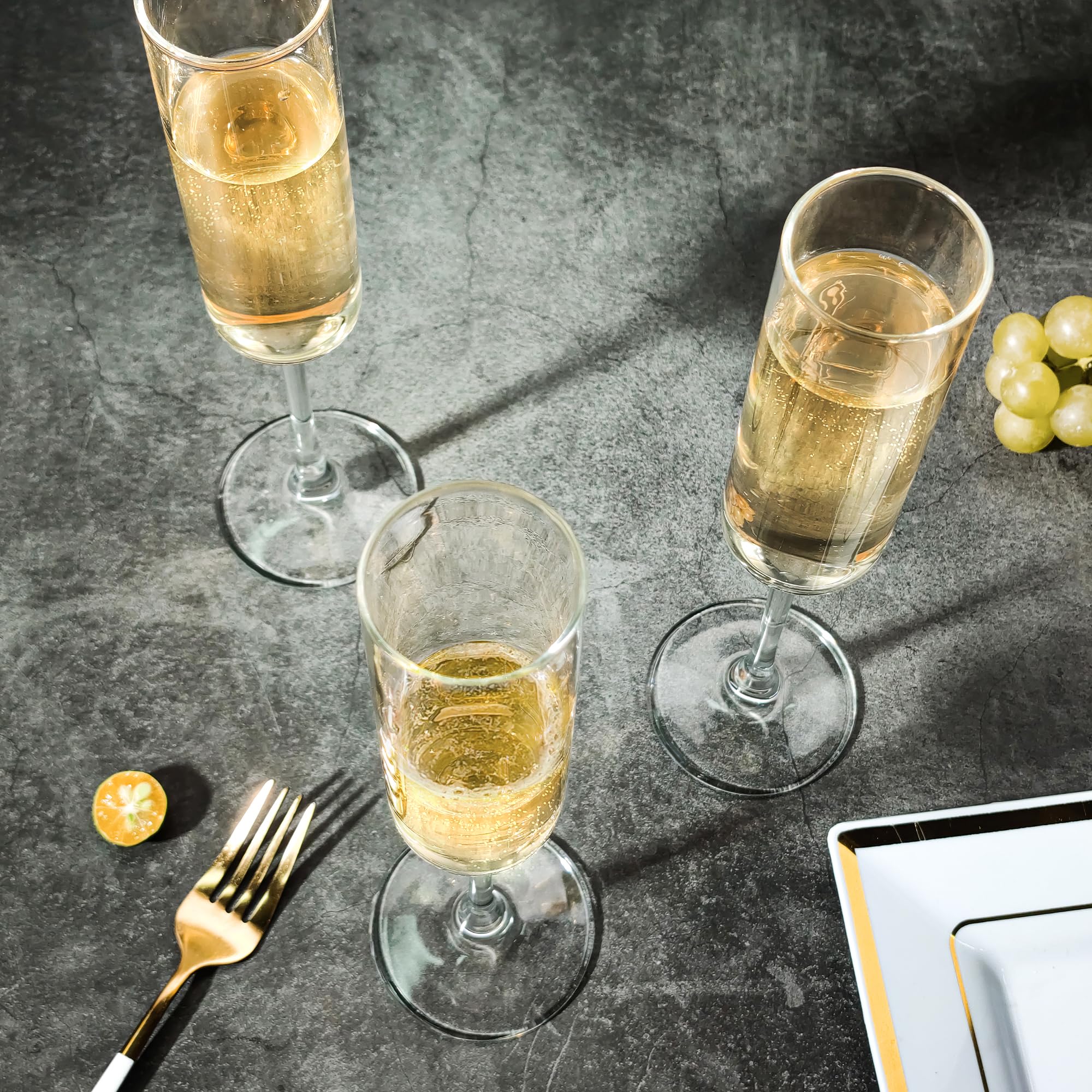 UMEIED elegant wedding champagne glasses elevate anniversaries and birthdays.