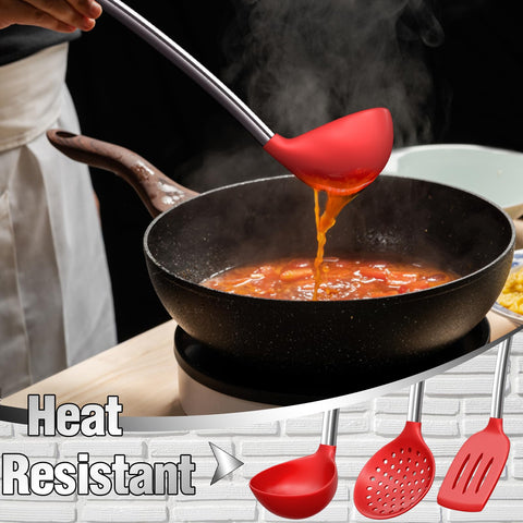 Umite Chef pizza cutter cleanly slices through crusts.
