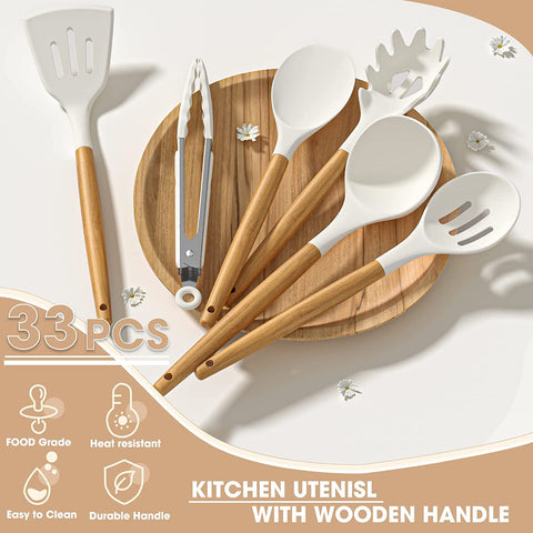 Cream-white Umite Chef kitchen set adds cohesive style to the space