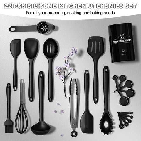 Umite Chef kitchen tongs offer a secure grip for flipping and serving.