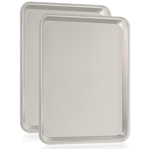 Umite Chef quarter sheet pan with encapsulated rim for warp resistance and even baking.