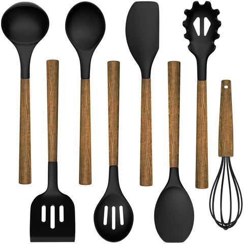 Umite Chef silicone ladle with acacia handle for soups and sauces
