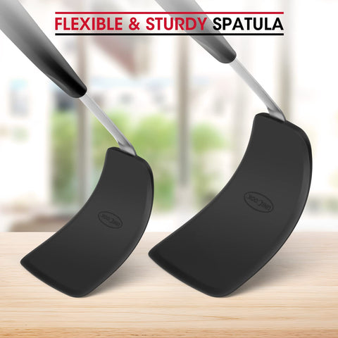 Unicook angled design helps easy flipping and lifting.