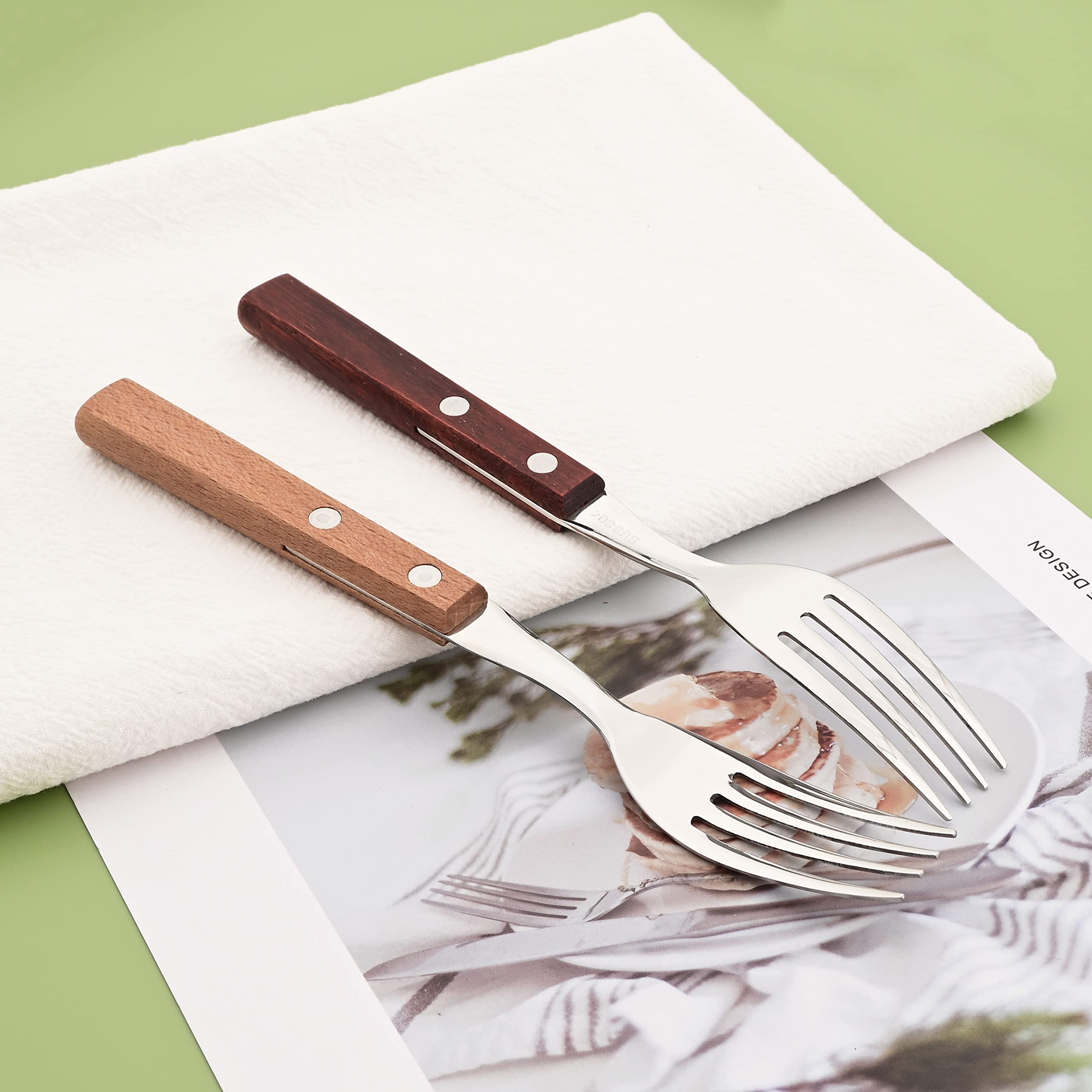 Uniturcky wooden handle close-up highlighting riveted craftsmanship and comfortable grip