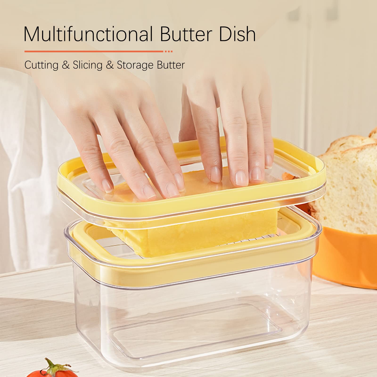 UNIVIVO butter dish at an outdoor picnic, protecting butter from crumbs and ants.