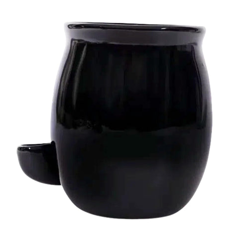 Unkzyzn mug with anti-tip base stays steady on desks.
