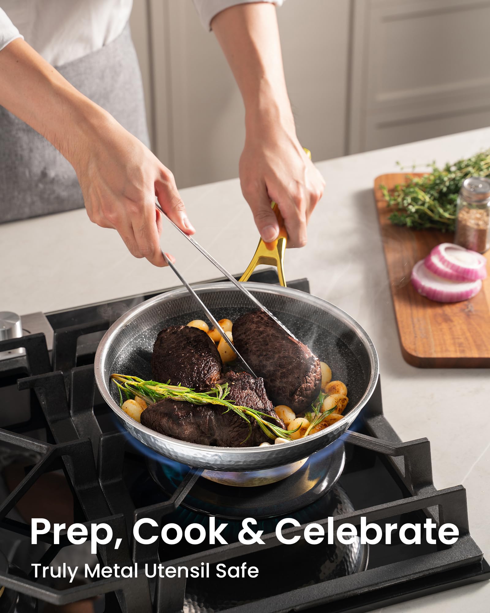 UNOPAN sauté pan with lid perfect for searing and sautéing