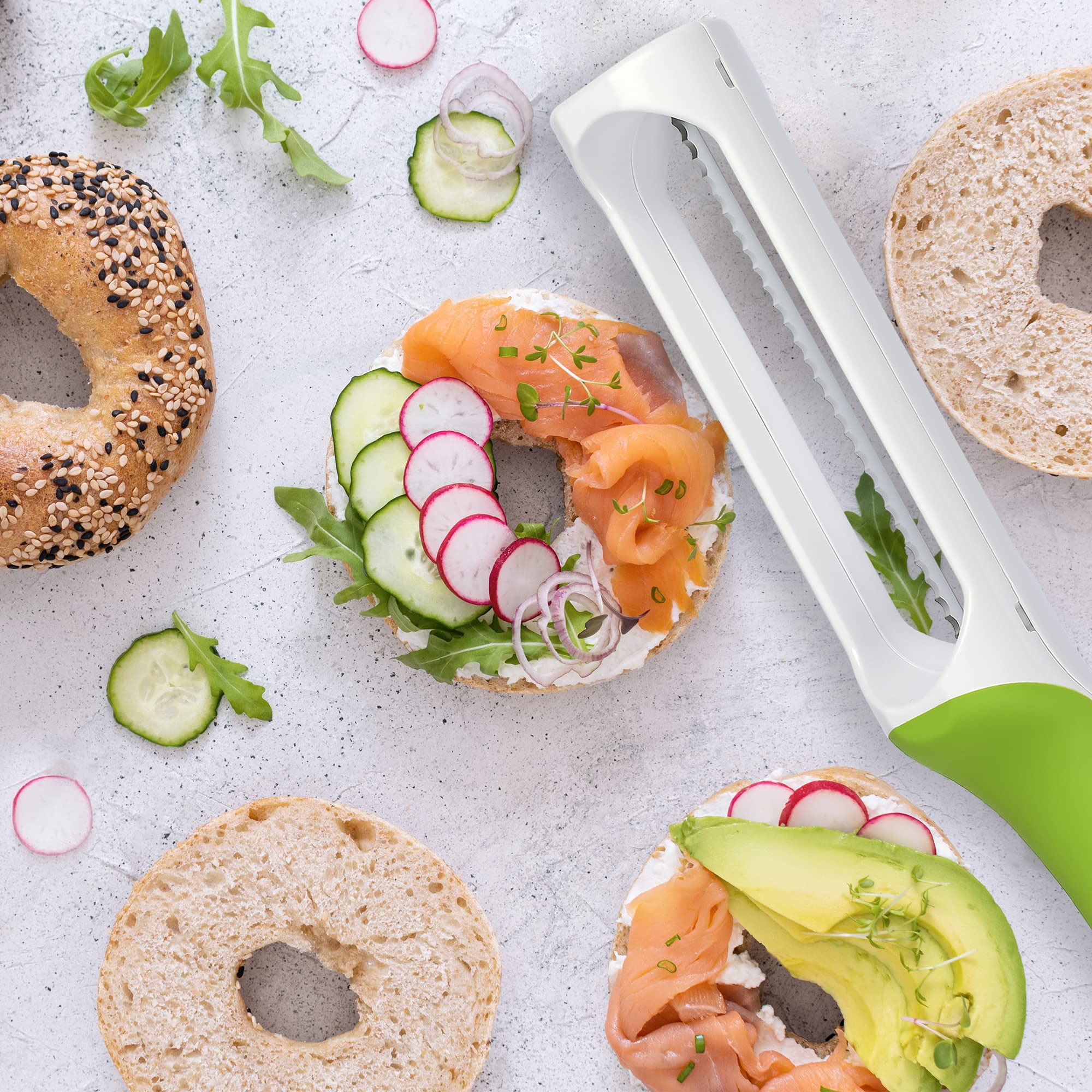 Urban Trend Hometown Bagel Knife with a 5-year guarantee for long-term peace of mind