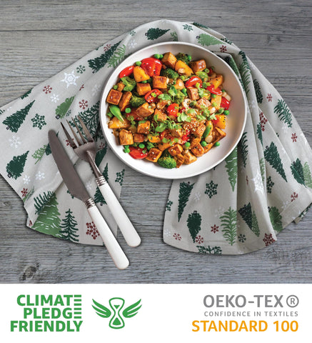 Urban Villa towel folded neatly, highlighting lint-free, quick-dry performance for kitchen use.