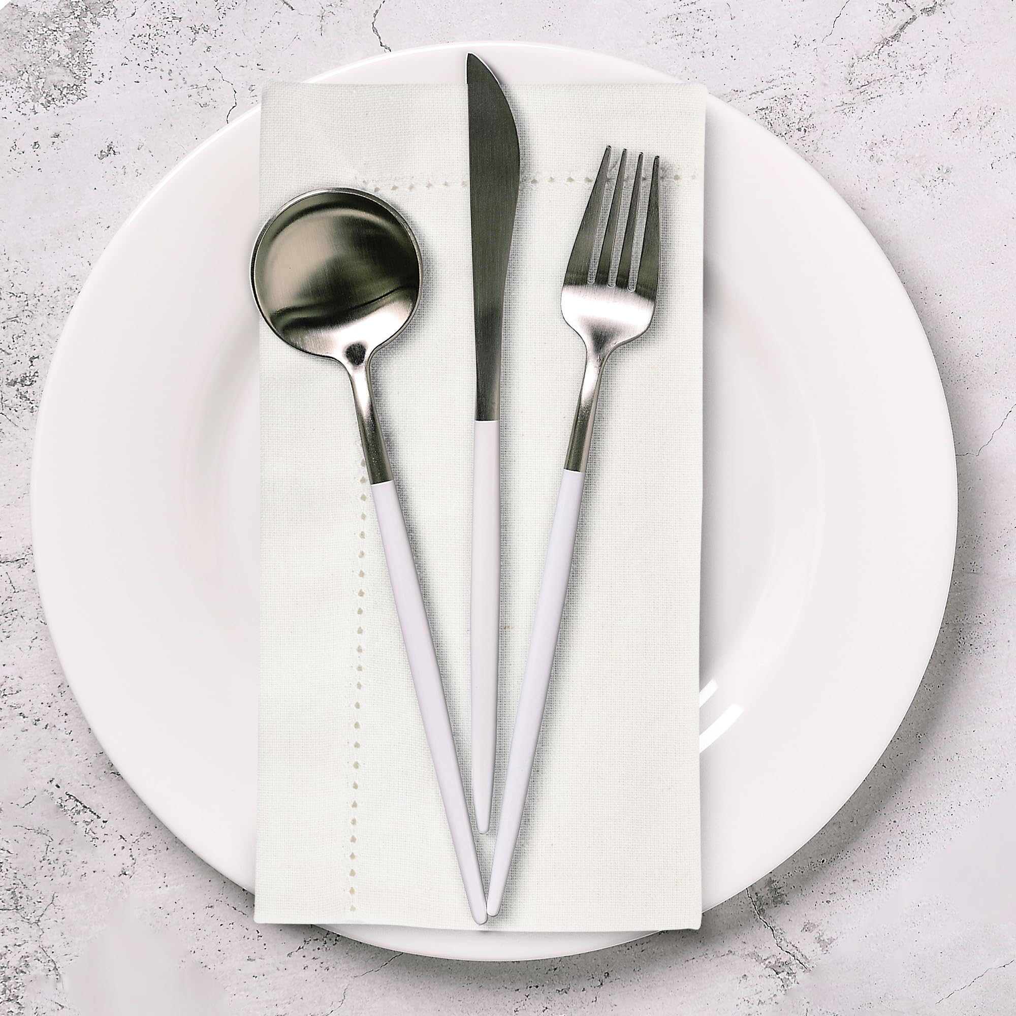 Urban Villa napkins add a sophisticated look to weddings and banquets.