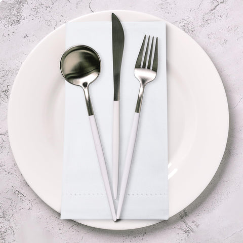 Urban Villa elegant table setting for hotels and restaurants with reusable convenience.