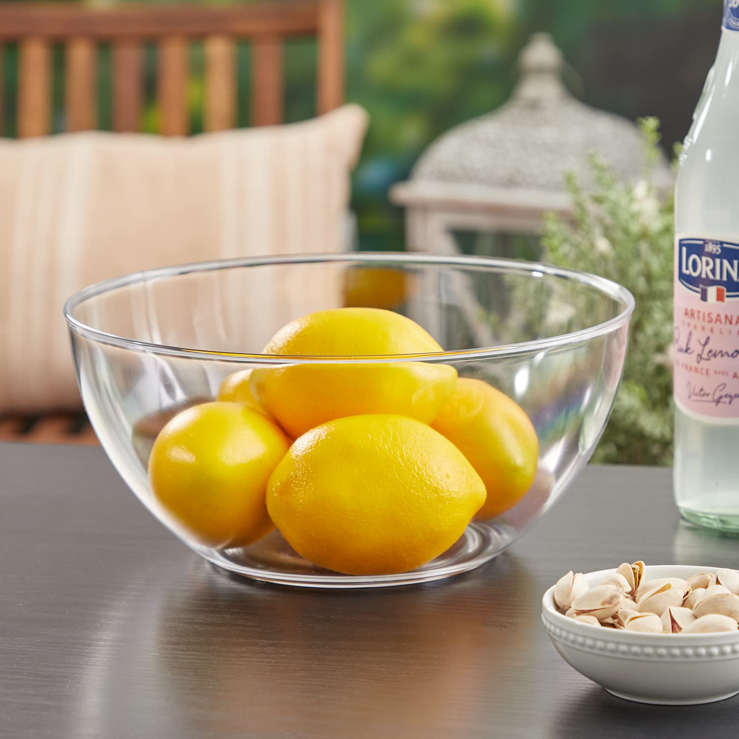 Outdoor-ready Vista Clear bowls ideal for patio service and picnics