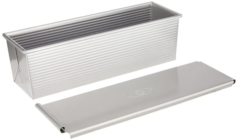 USA Pan Americoat Plus coating closeup emphasizes easy-release and cleanup