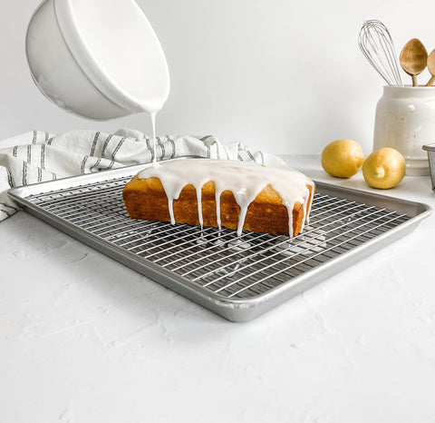 USA Pan heavy-gauge aluminized steel for durable bakeware