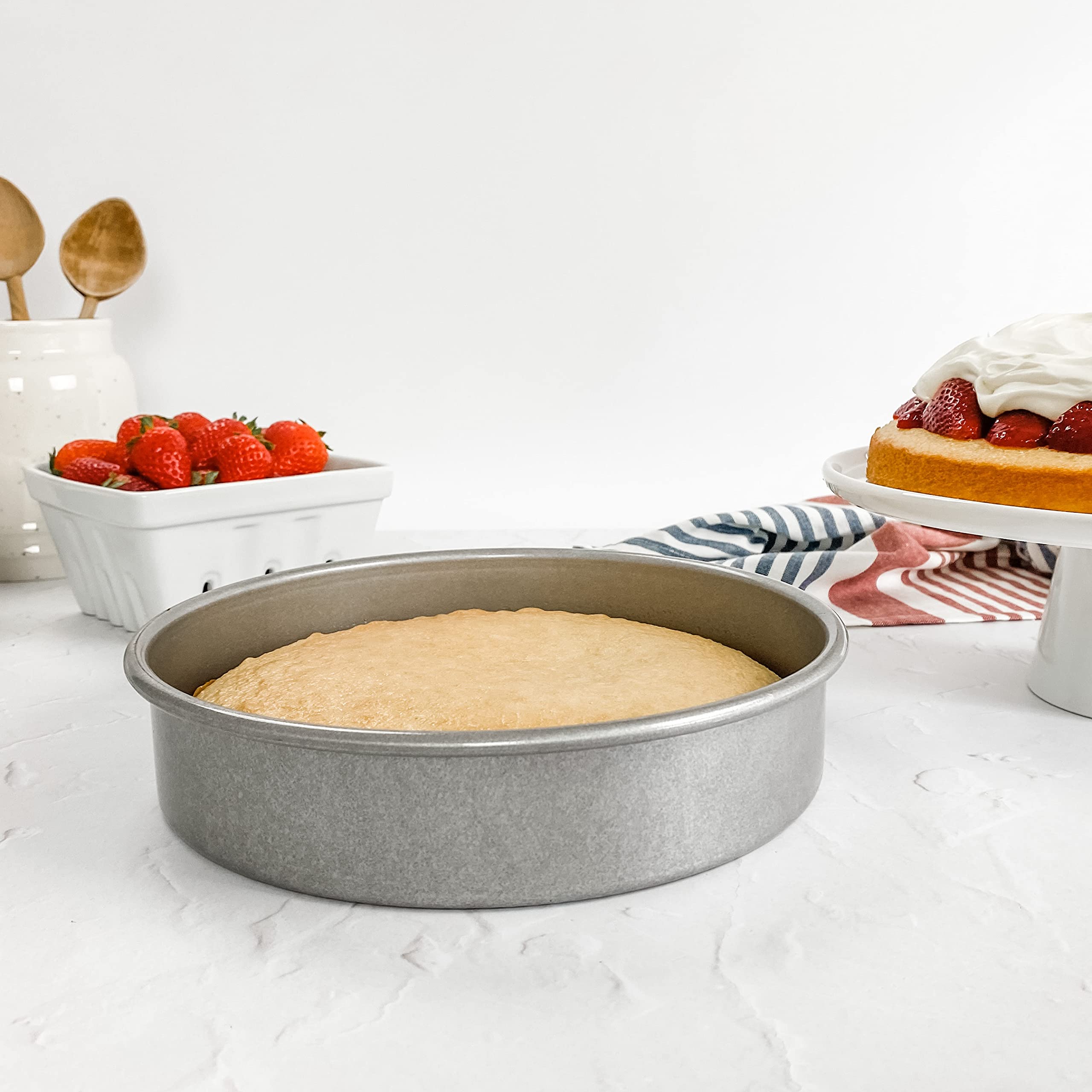 USA Pan is proudly made in the USA with decades of bakeware expertise.