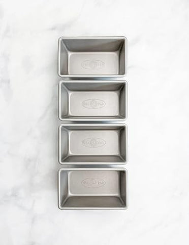 Aluminized steel construction provides durable bakeware with even heat.