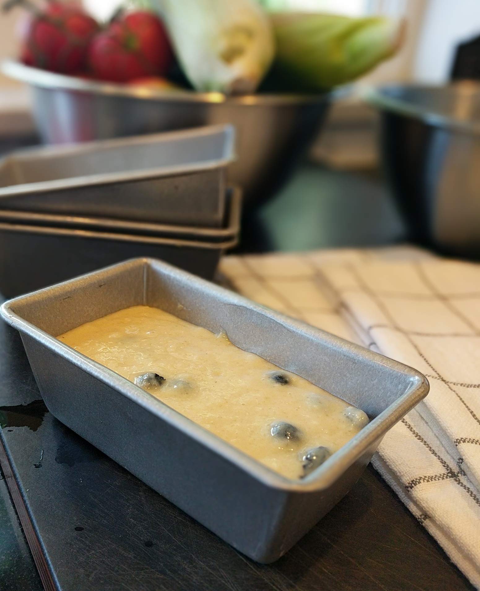 Gift-ready four-pack for gatherings and personal servings.