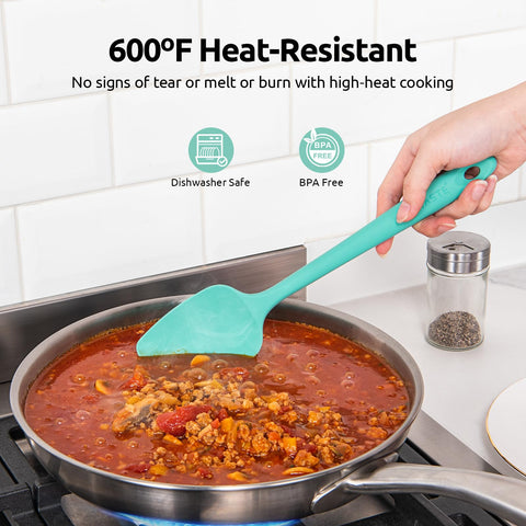 U-Taste red-core spatula provides sturdy folding and mixing.