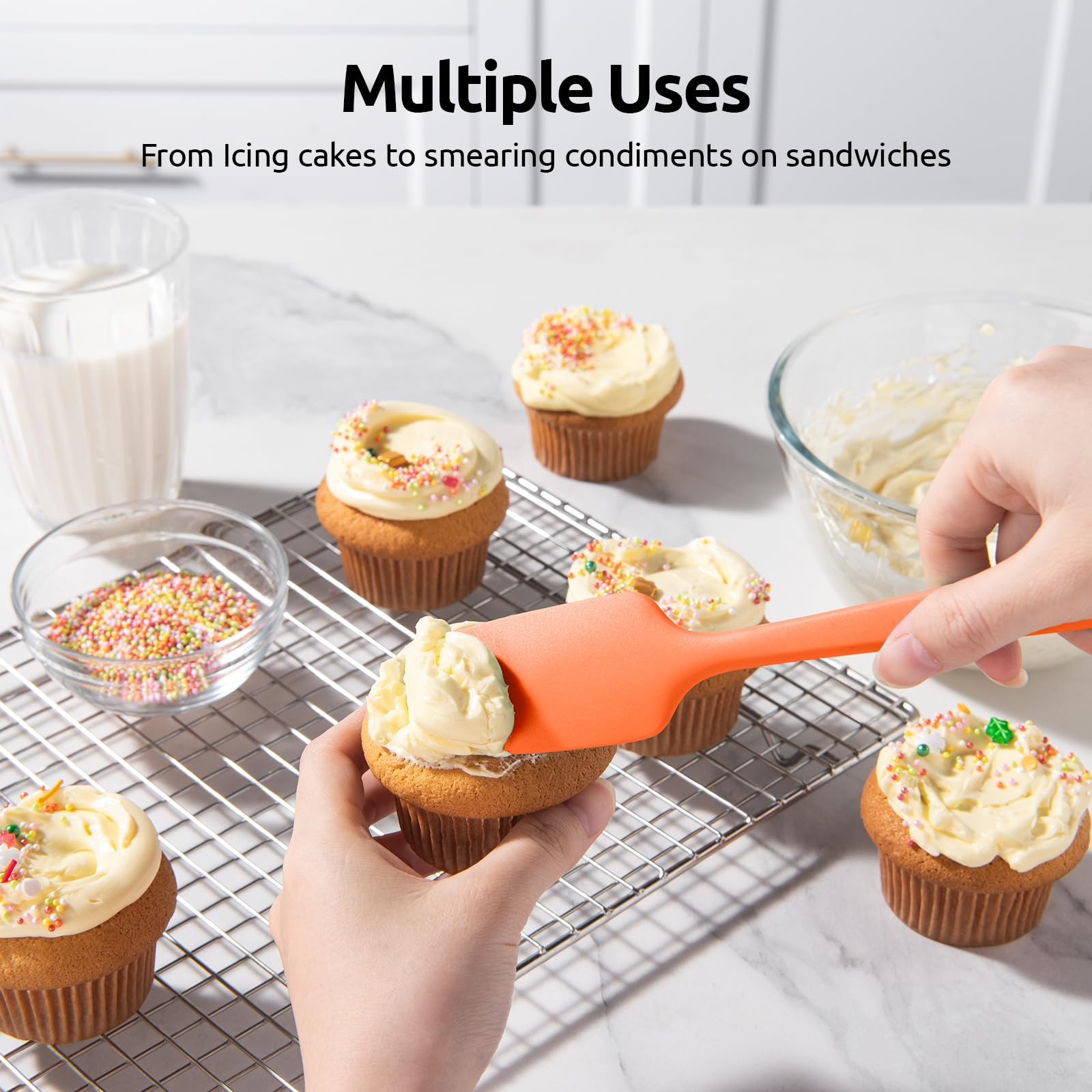 U-Taste easy-clean silicone spatula resists lint and hair buildup.