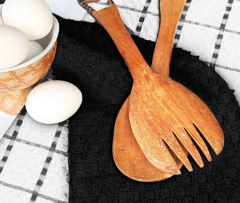 Utopia Towels black and white set complements modern kitchen aesthetics.