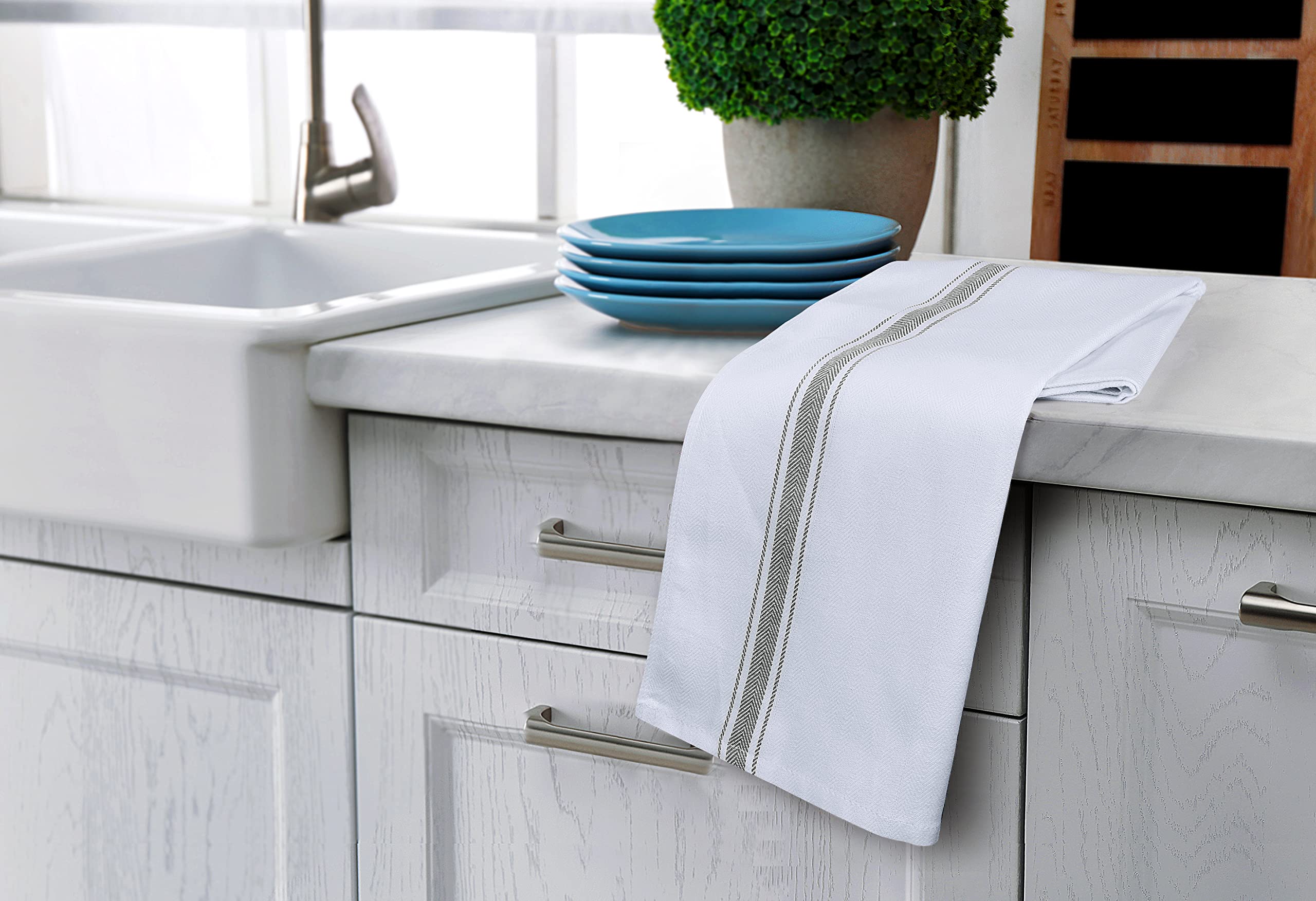 Utopia Towels Grey Multi-purpose towels clean spills and wipe counters safely