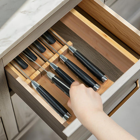 Utoplike large-handle steak holder provides secure grip for long knives