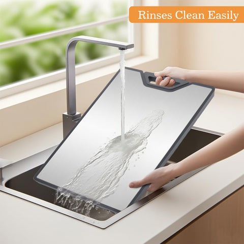 UYWLYCL gift-box presentation signals a stylish, ready-to-gift kitchen accessory.